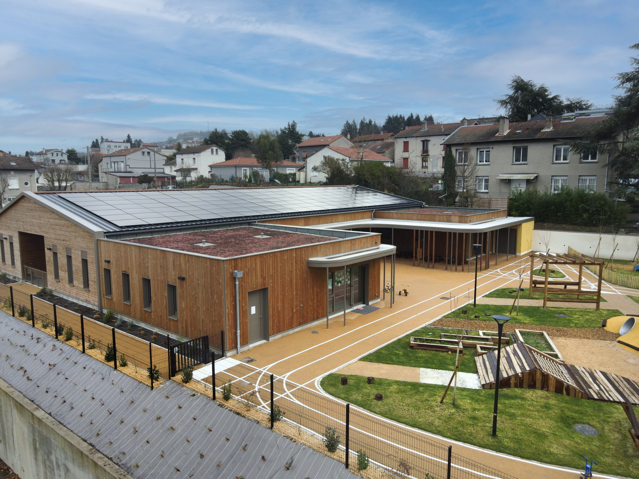 PÔLE  ENFANCE – CRÈCHE 48 PLACES + RPE