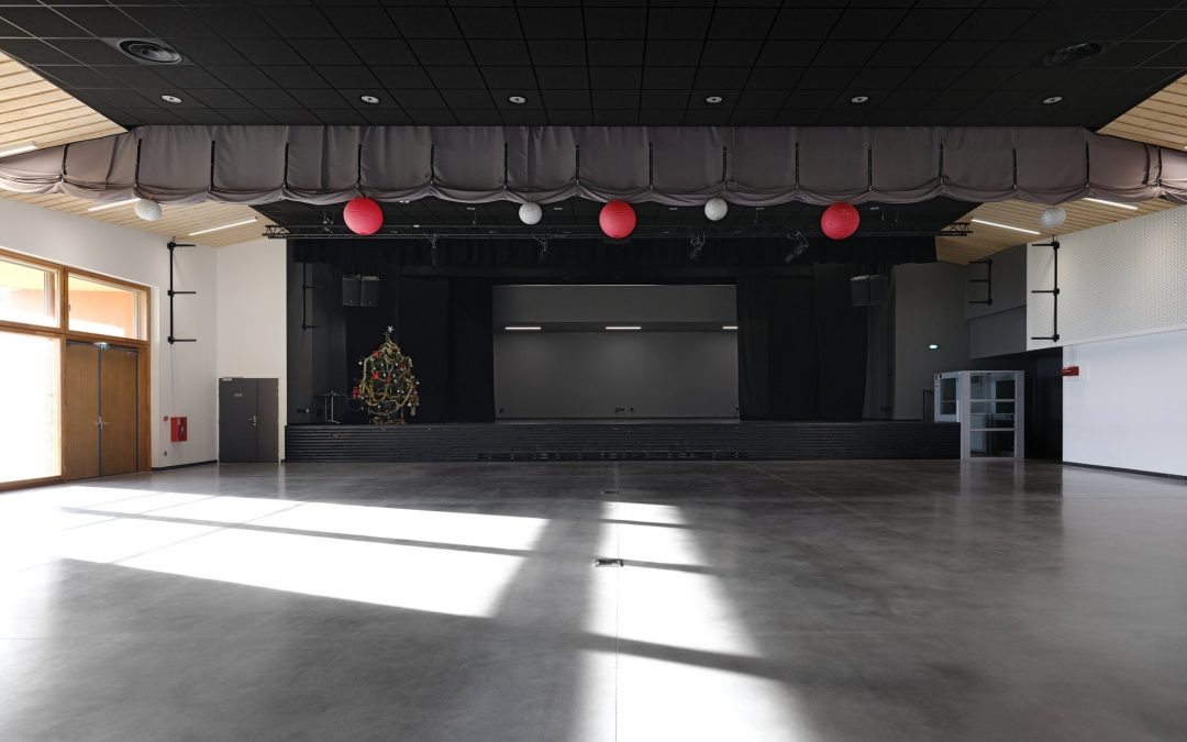 SALLE DE SPECTACLE ST MARTIN LA PLAINE